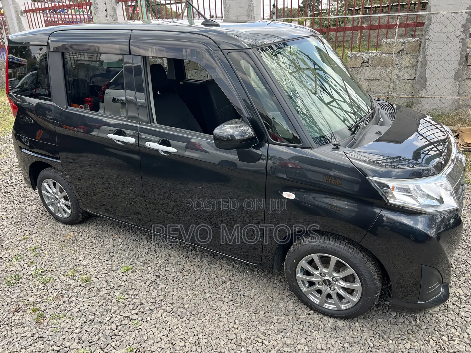 Toyota Roomy 2018 Black