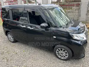 Toyota Roomy 2018 Black