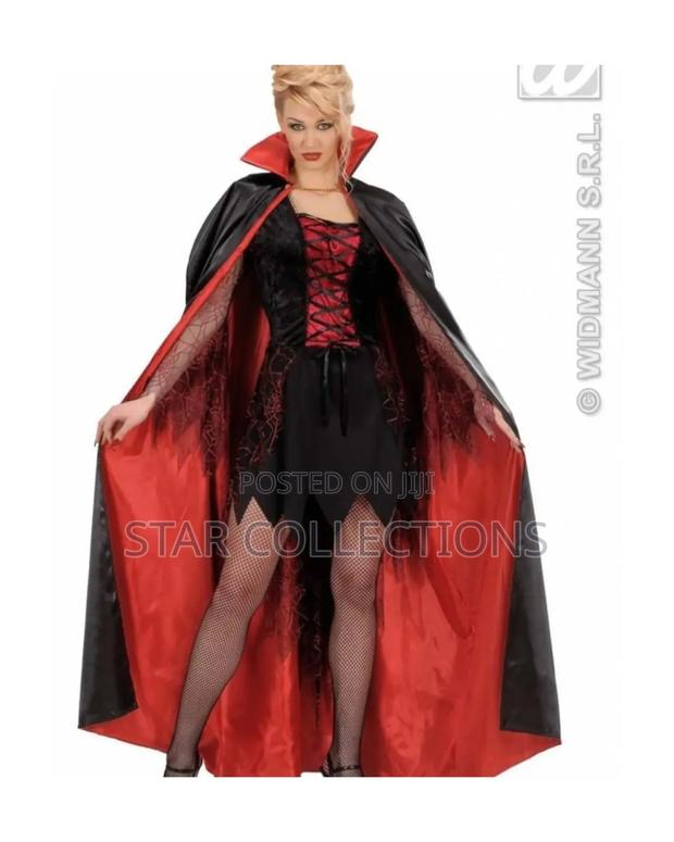 Long Dracula Double Sided Vampire Cape - thumbnail 2