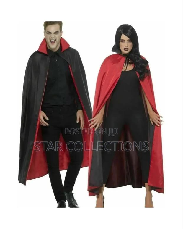 Long Dracula Double Sided Vampire Cape - thumbnail 3