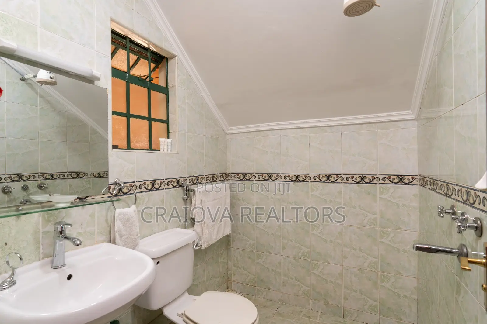 Furnished Studio Apartment in Valley Arcade for rent