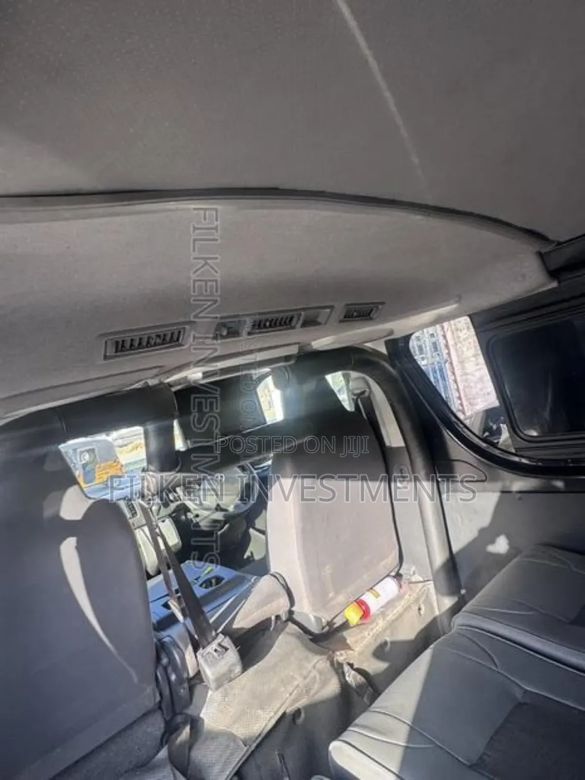 Toyota HiAce 2018 Black
