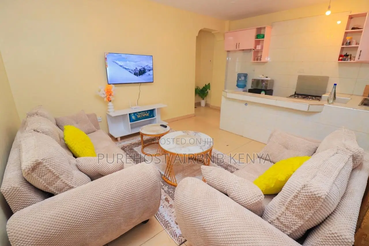 Purehost 1bedroom Airbnb in Parklands-Ngara- Stima Plaza