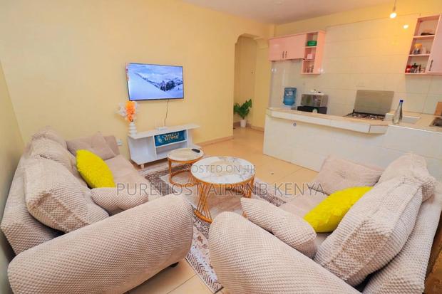 Purehost 1bedroom Airbnb in Parklands-Ngara- Stima Plaza