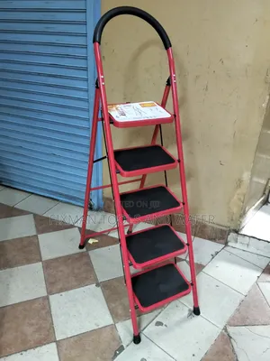 Portable Step Ladder 🪜 5 Steps With Rubber Steps For Safety