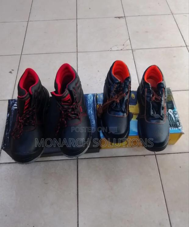Safety Boots With Steel Toe
