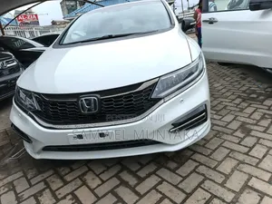 Honda Jade 1.5 Petrol 2019 Silver