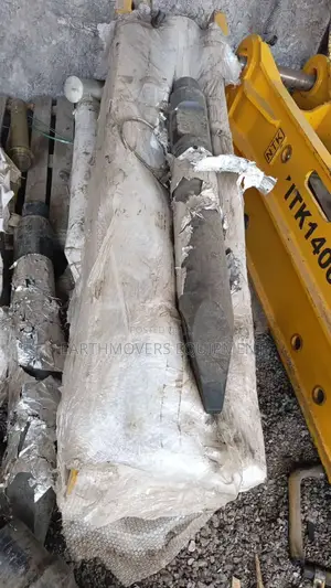Excavator Couplers,Hammer Breakers and Rippers