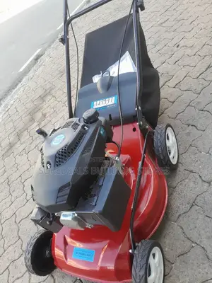 Compound Grass Trimmer