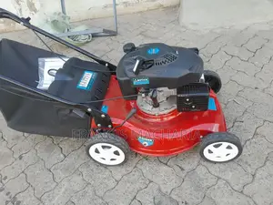 Grass Mowing Machine
