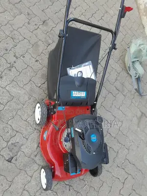 Grass Mowing Machine