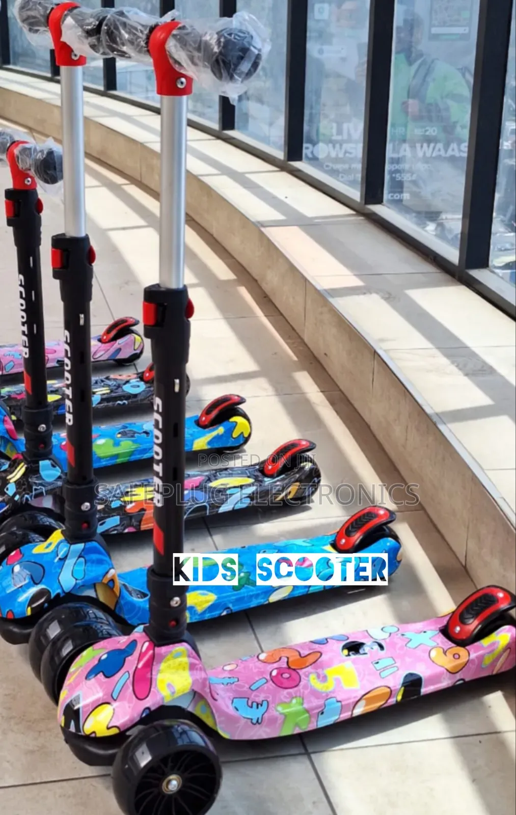 Kids Scooter, Age 3-12 Toddler Scooter - Adjustable, Light Up 3-Wheels
