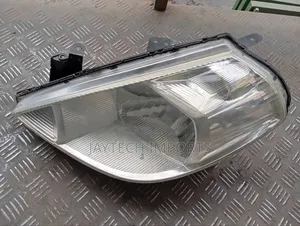 Nissan Tiida Headlight