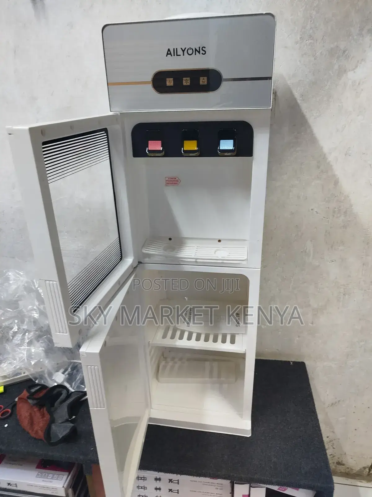 Brand New Ailyons Water Dispenser 3 Taps