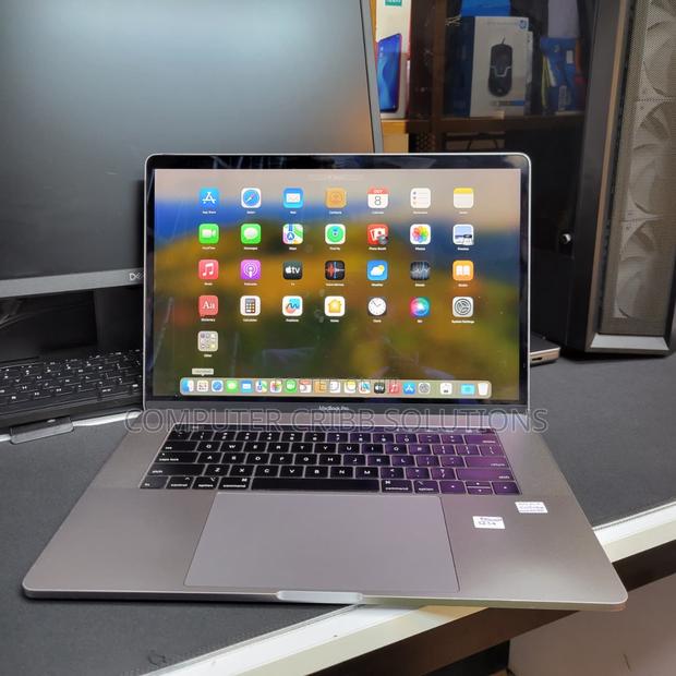 Laptop Apple MacBook Pro 2019 16GB Intel Core i9 SSD 512GB