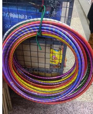 Huula Hoops.