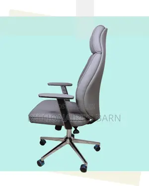 Pro-grade Grey Executive Leather Office Chair | Padded Armrests