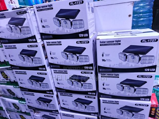 Fl-1727 3 Head Solar Sensor Light With Motion Sensor - main view