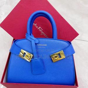 Classy Ferragamo Handbag - thumbnail 2