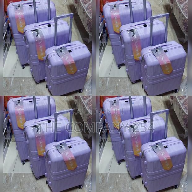 3 in 1 Luxurious Unbreakable Suitcase* Zipper Closure Frame. - thumbnail 2