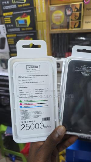 Veger V11 25000mah Fast Charging Power Bank - thumbnail 2