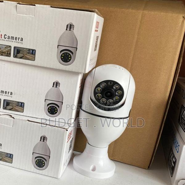 V380 --Pro Wifi Solar PTZ Camera