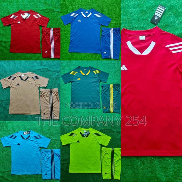 Quality 2 Piece ,Soccer Football Polyester Jersey Available