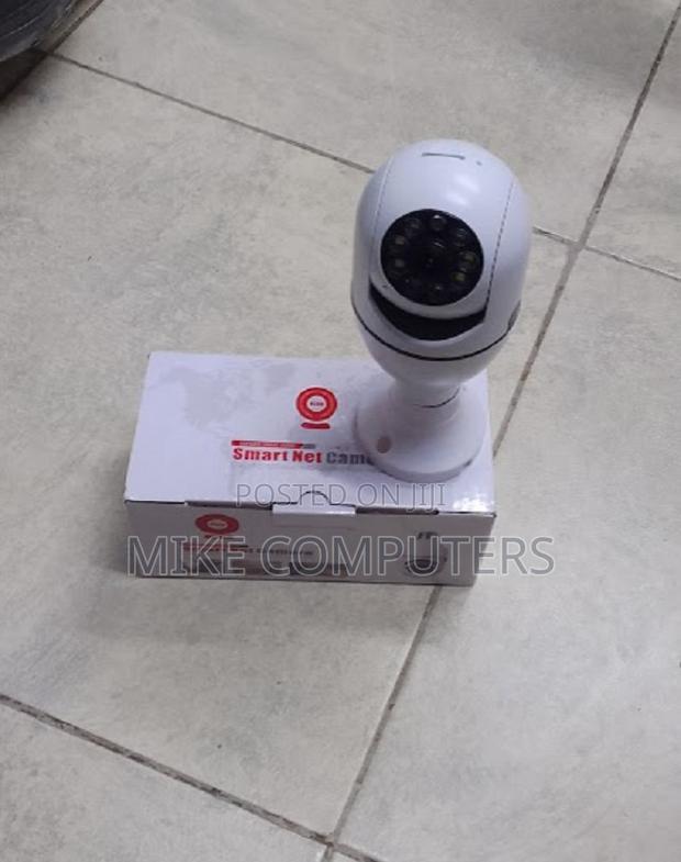 Single Lens V380 Pro Bulb PTZ Camera Rotating Camera