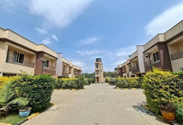 4bdrm Mansion in Mwananchi Rd, Gateway Mall Area for rent