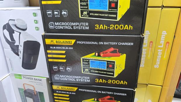 Heavy-Duty Intelligent Battery Charger for Cars Motorcycles
