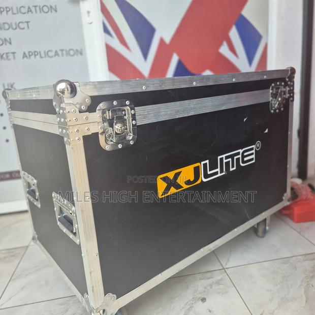 Empty Flight Case - main view