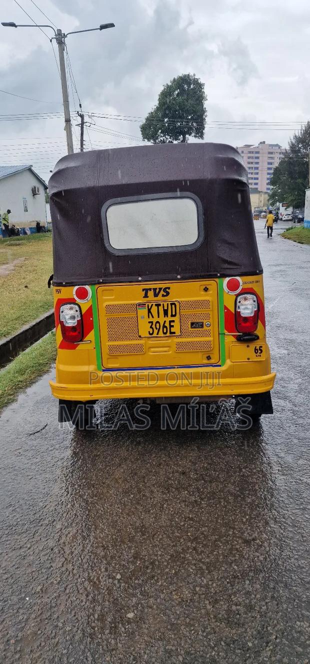 TVS King Deluxe Plus iTouch Start 2025 Yellow