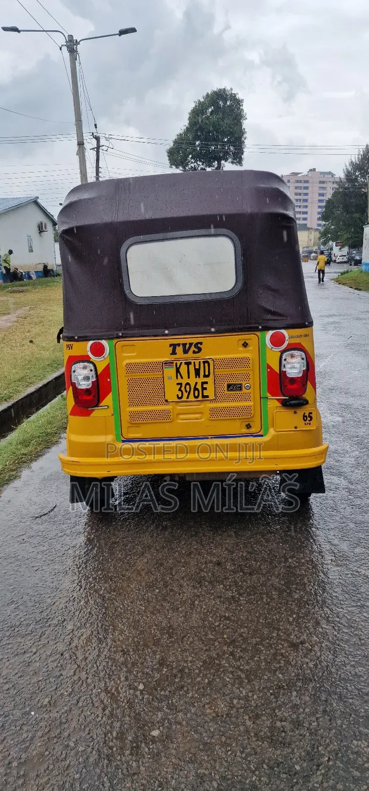 TVS King Deluxe Plus iTouch Start 2025 Yellow