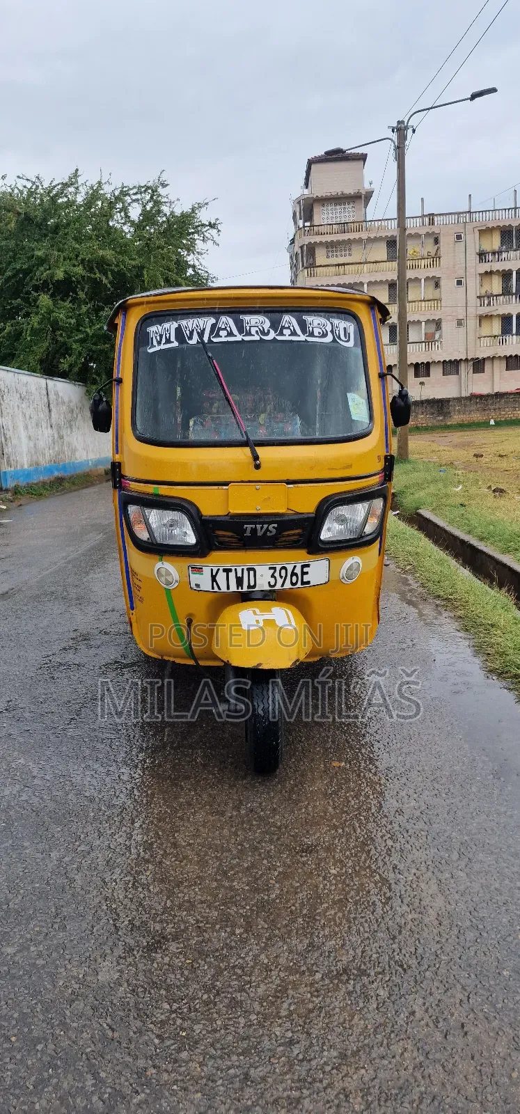 TVS King Deluxe Plus iTouch Start 2025 Yellow