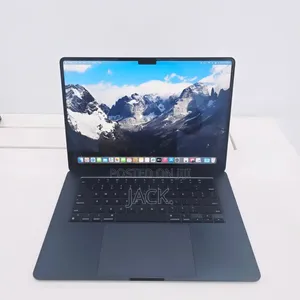 Laptop Apple MacBook Air 2024 M3 15-Inch 16GB Apple M3 SSD 256GB