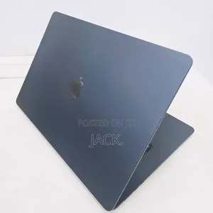 Laptop Apple MacBook Air 2024 M3 15-Inch 16GB Apple M3 SSD 256GB