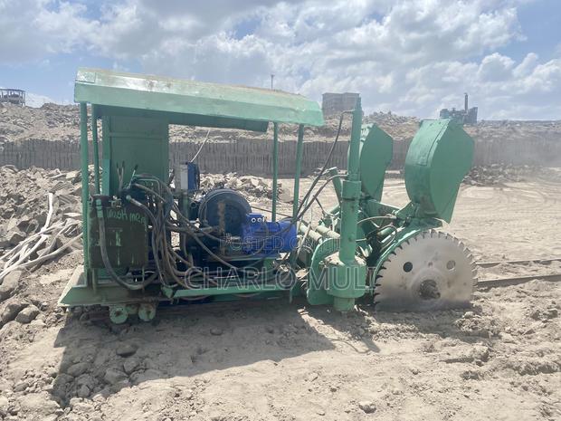 Pavoni Stone Cutting Machine - thumbnail 3