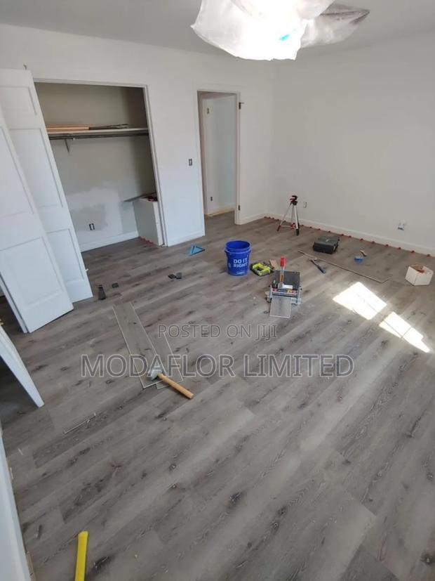 Easy-to-Install Laminate Floor Boards – Stunning Practical! - main view