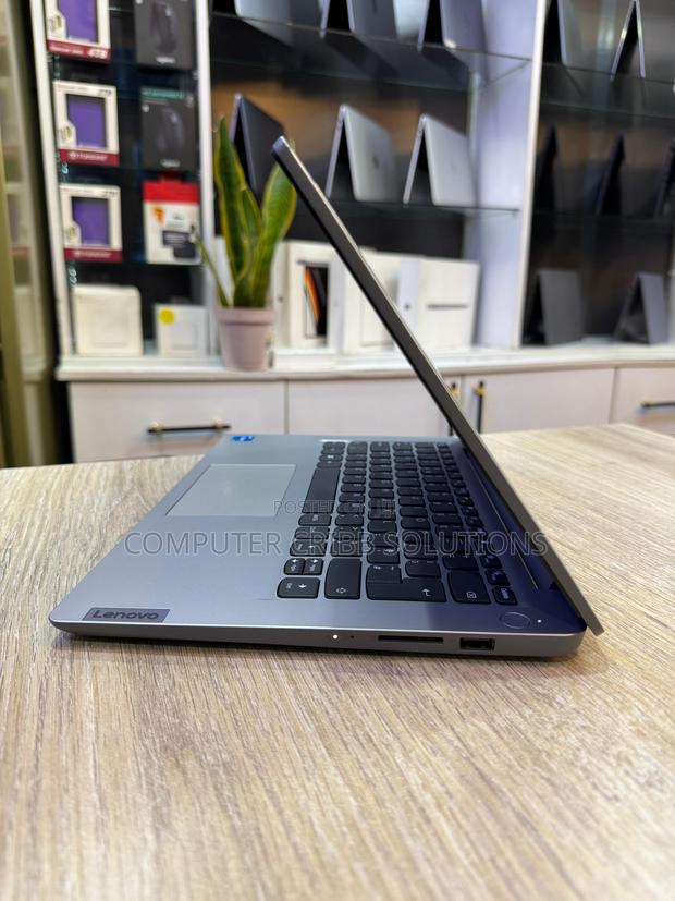 Laptop Lenovo IdeaPad 1 8GB Intel Core I3 SSD 512GB - thumbnail 3