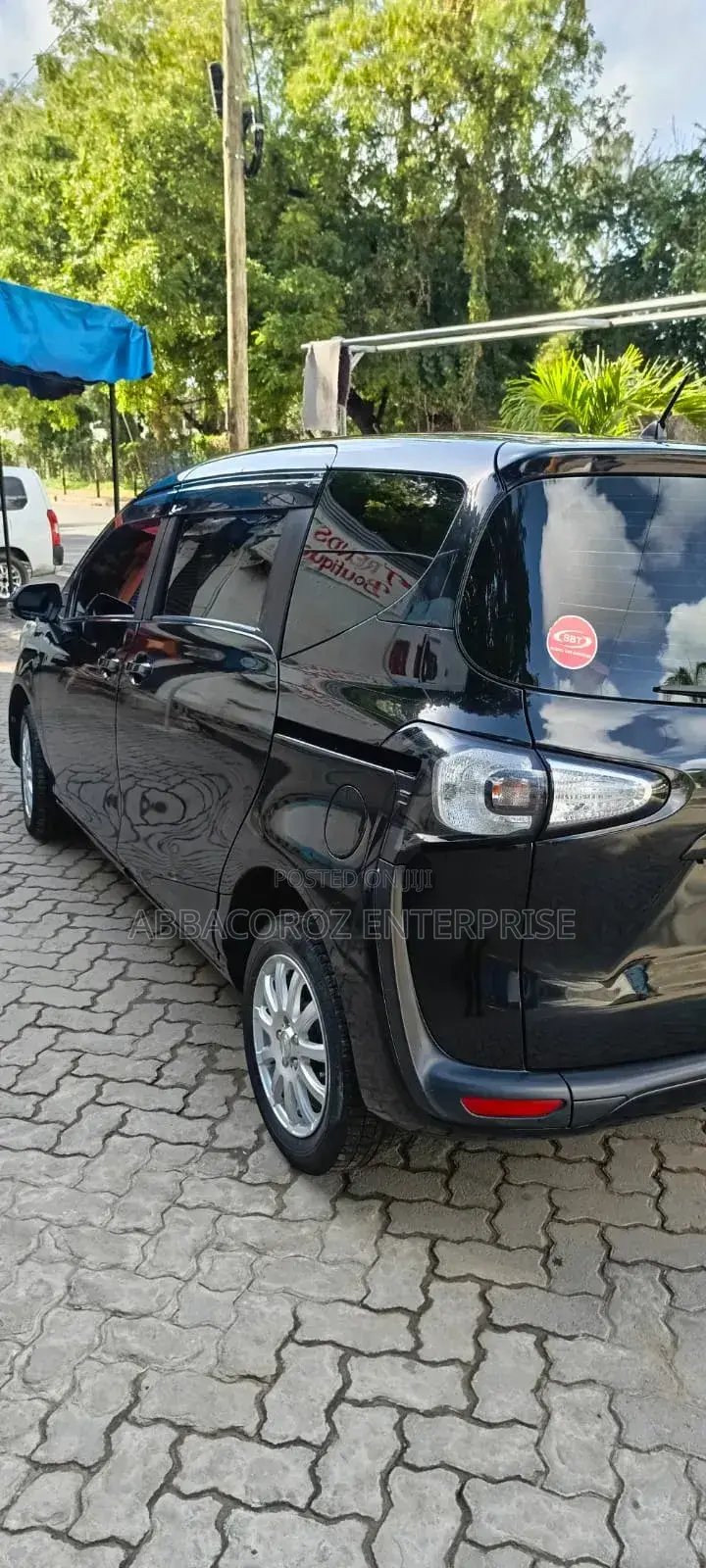 Toyota Sienta 1.5 FWD (6-seater) 2017 Black