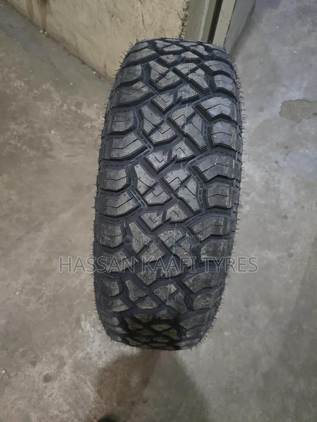 235/70r16 LCH a/T Tyre - thumbnail 2