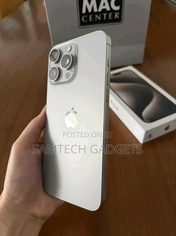 Apple iPhone 15 Pro Max 512 GB Silver - thumbnail 4