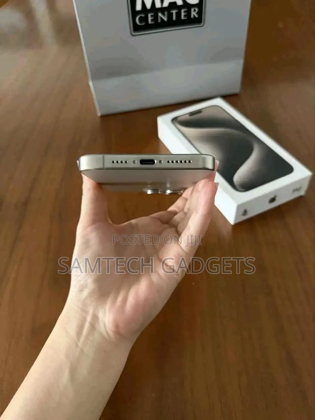 Apple iPhone 15 Pro Max 512 GB Silver - thumbnail 6