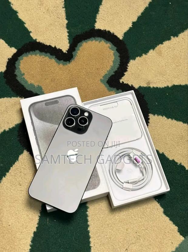 Apple iPhone 15 Pro 256 GB Silver - thumbnail 3