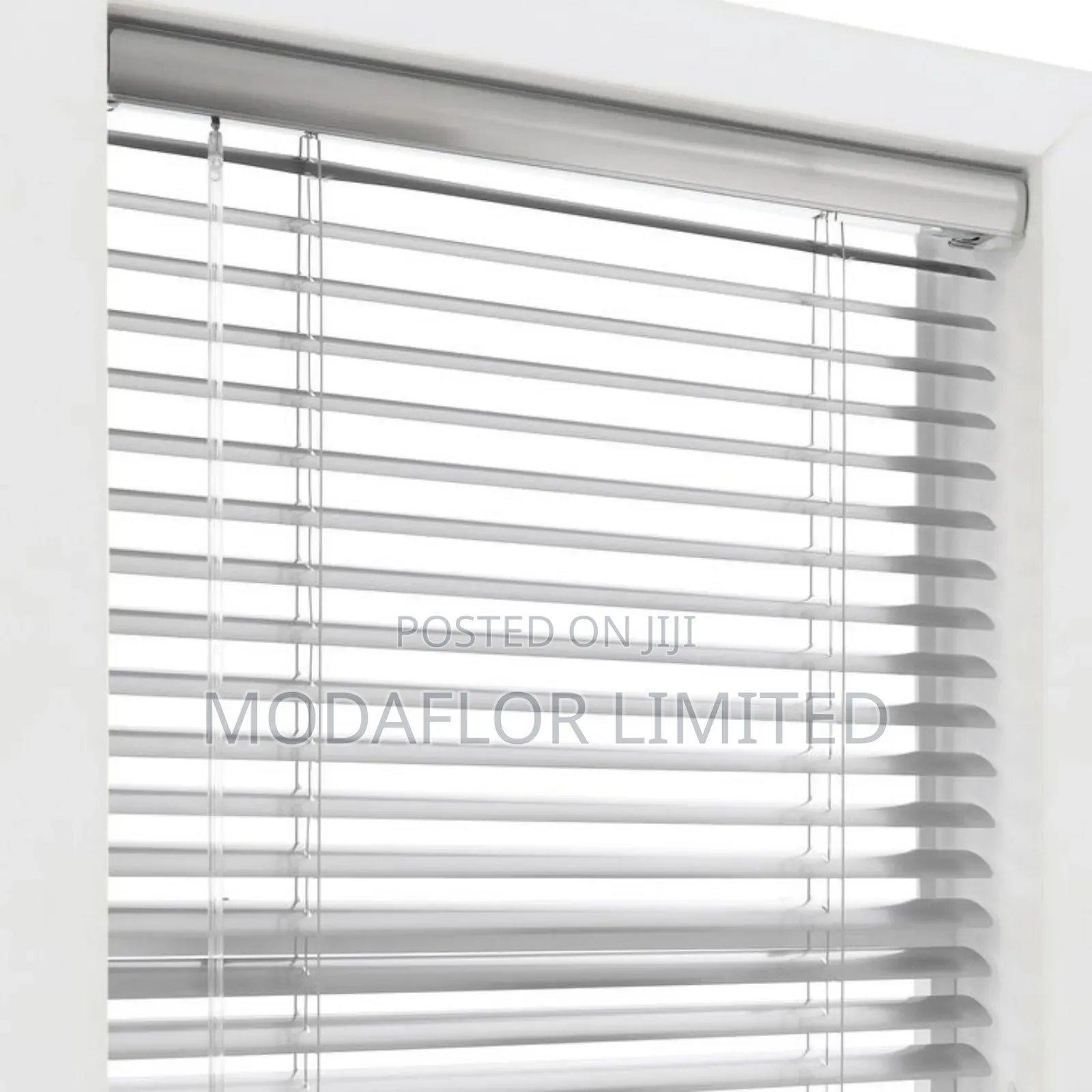 Premium Aluminium Blinds – Sleek Design, Easy Cleaning 