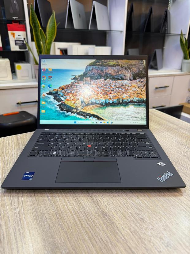 Laptop Lenovo ThinkPad T14 16GB Intel Core I7 SSD 512GB - main view