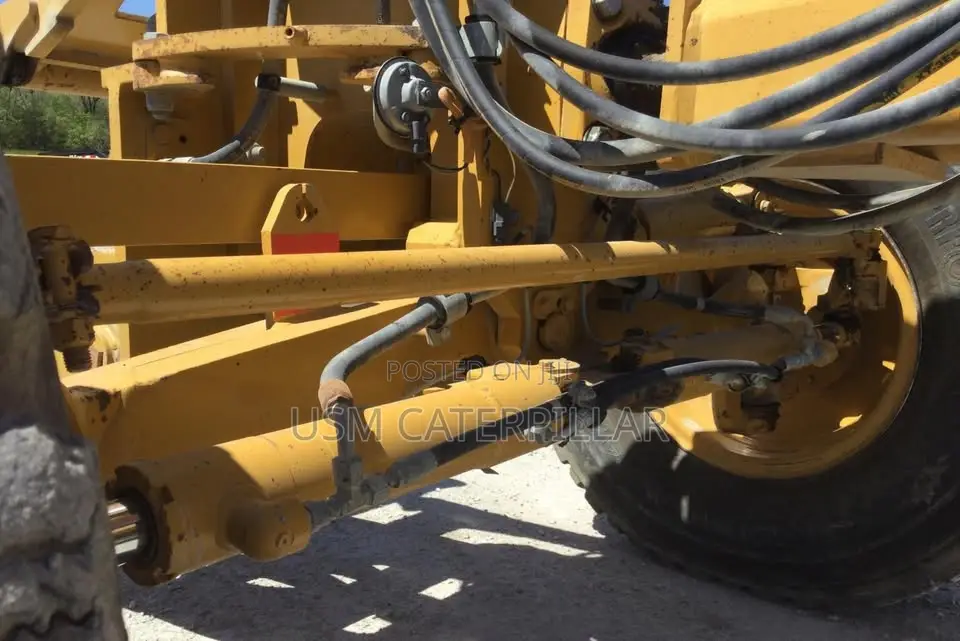 Cat 140m Grader