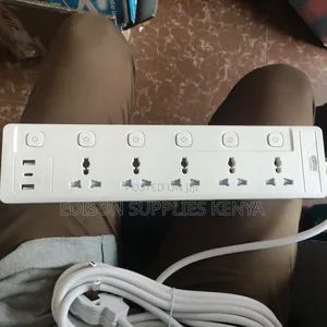 Caston Extension Cables Socket Multiplug 5 Way 5m 2 Usb 3 & C To C