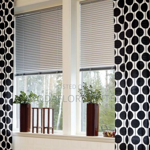Stylish Aluminium Blinds – Perfect Privacy Light Control - main view