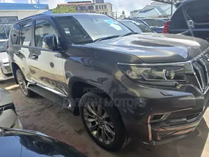 Toyota Land Cruiser Prado 2022 Gray